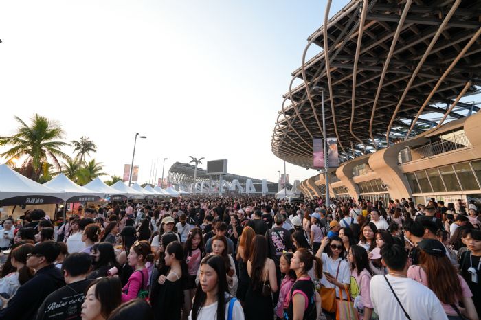 BLACKPINK高雄開唱，捷運與接駁車聯手打造最強疏運